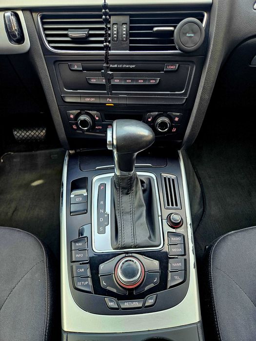 Vand Audi A4, b8