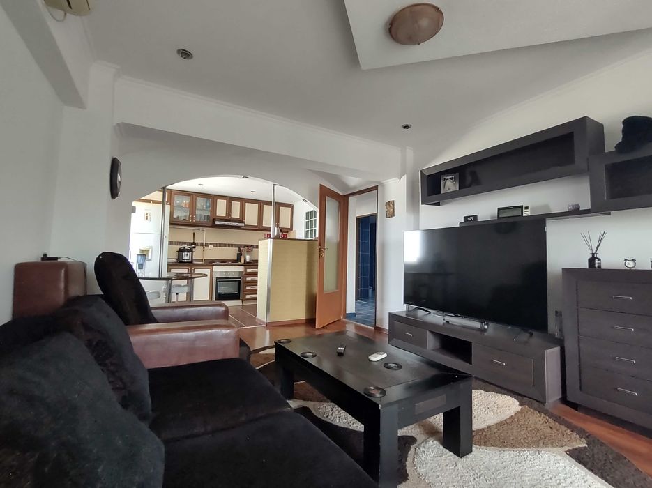 3 camere ultracentral, zona Primariei, centrala termica pe gaz