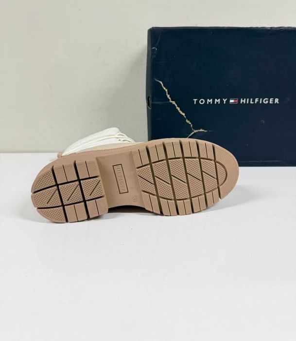Tommy Hilfiger TH Monogram