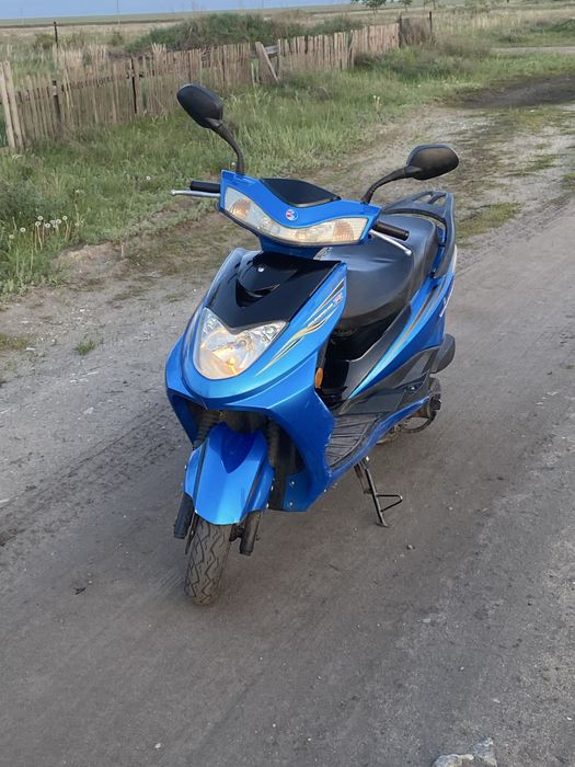 Продам скутер 150 кубов