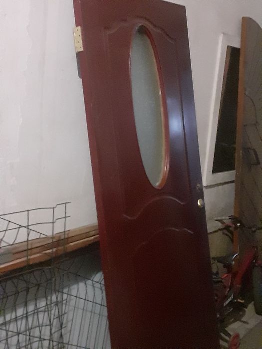 Продам межкомнатные двери