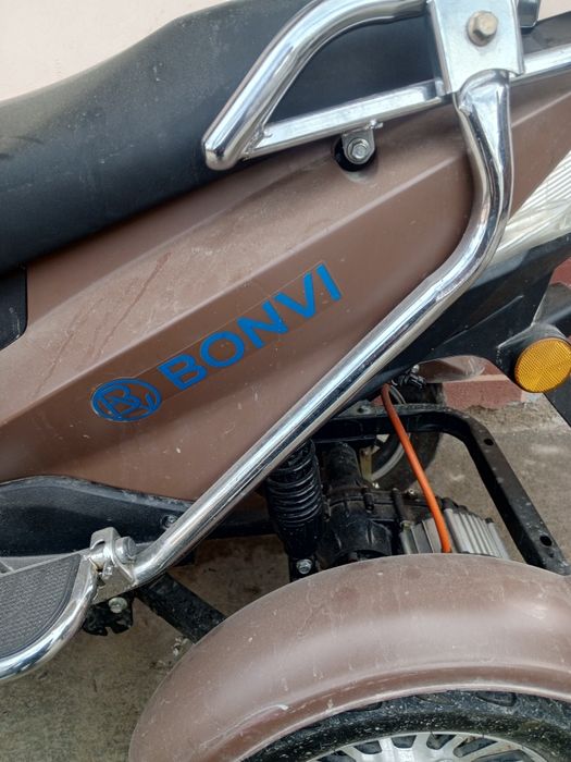 Elektra skuter 3 kalosni