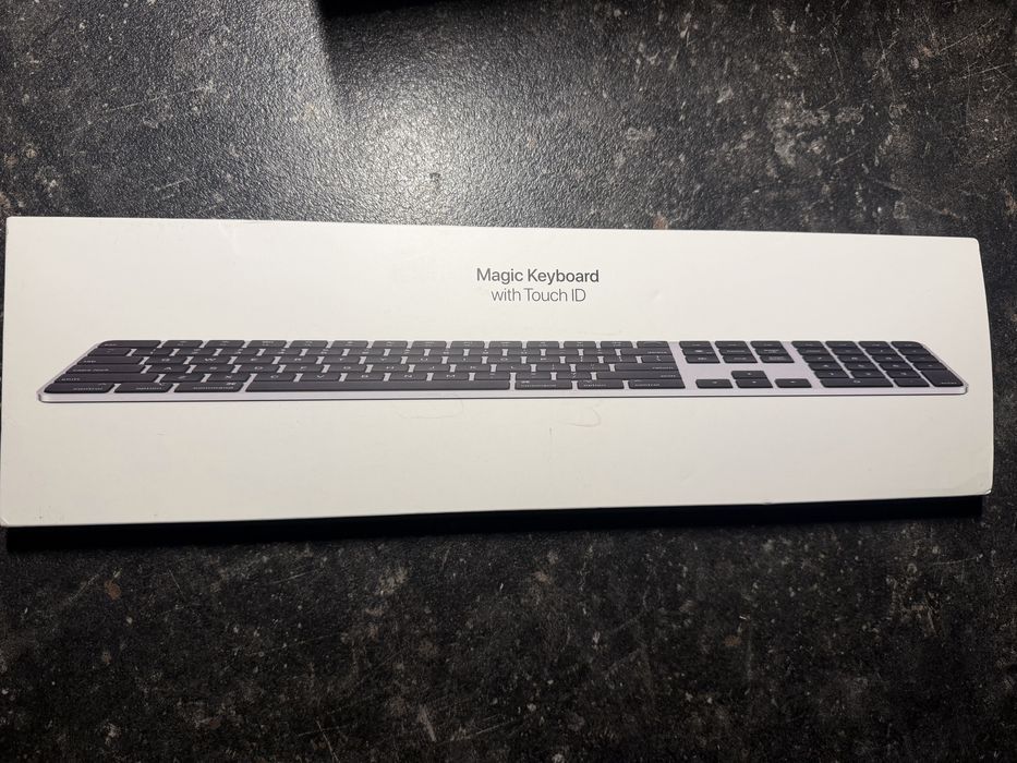 Apple Magic Keyboard cu Touch ID