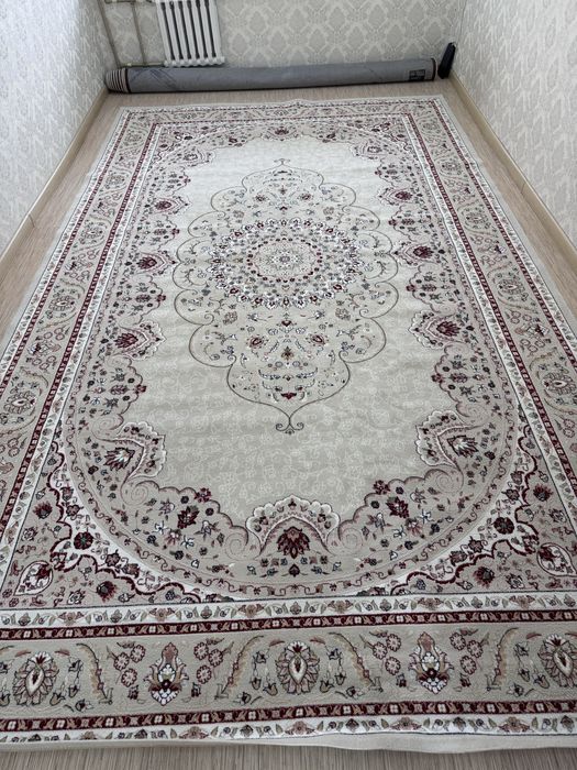 продам ковер 3х5