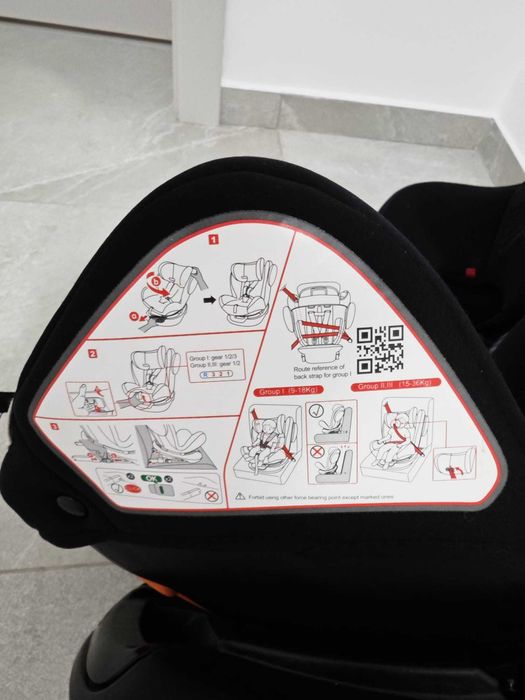 Scaun auto rotativ CHICCO unico GR.0+/1/2/3 (0 - 36 kg)