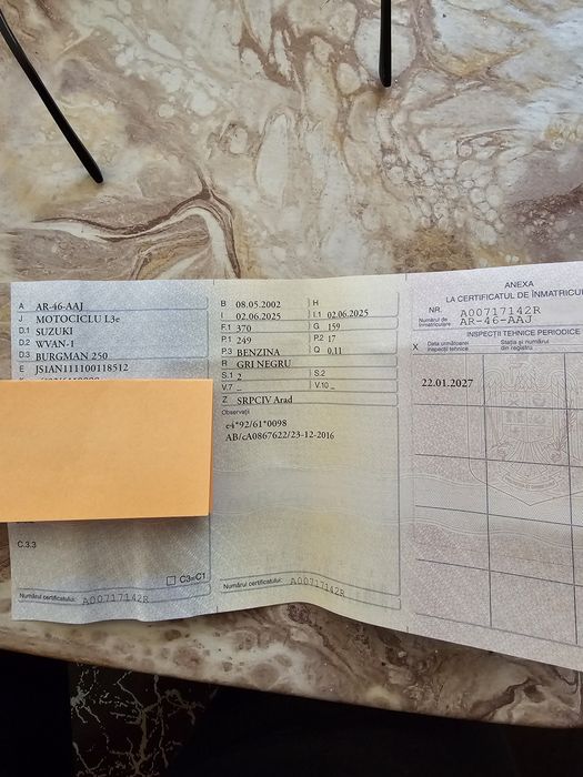 Scuter Suzuki 250cm