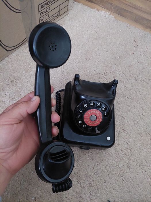 Telefon vechi,old,retro,de colectie ,de decor