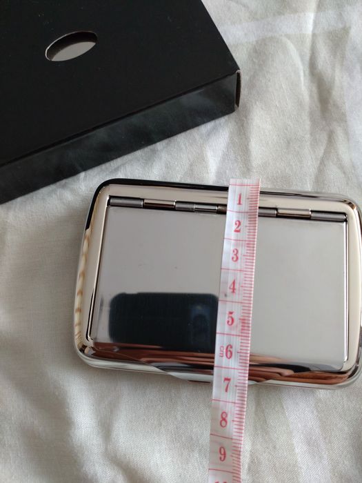 Tabachera metal cromat pentru tutun și foite