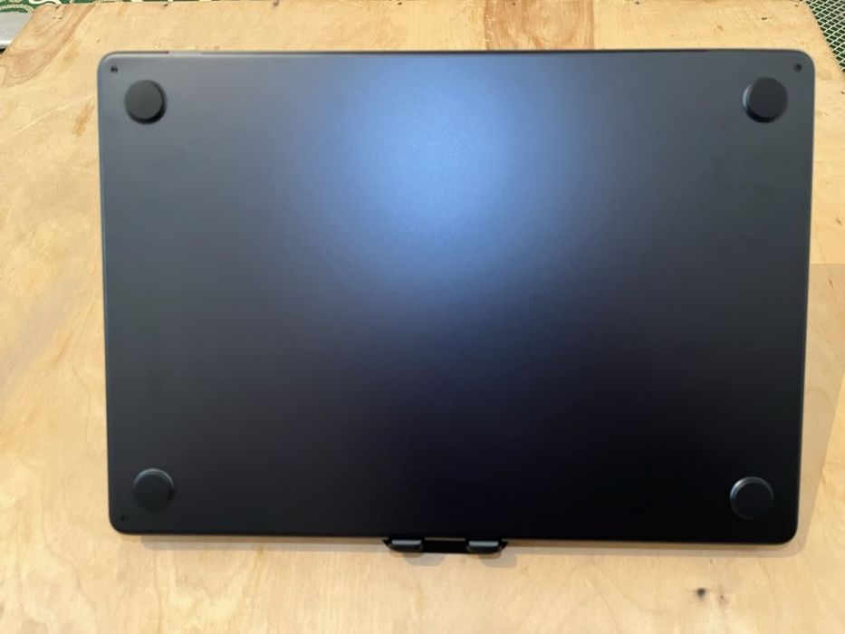 Apple MacBook Air 15″ — M2