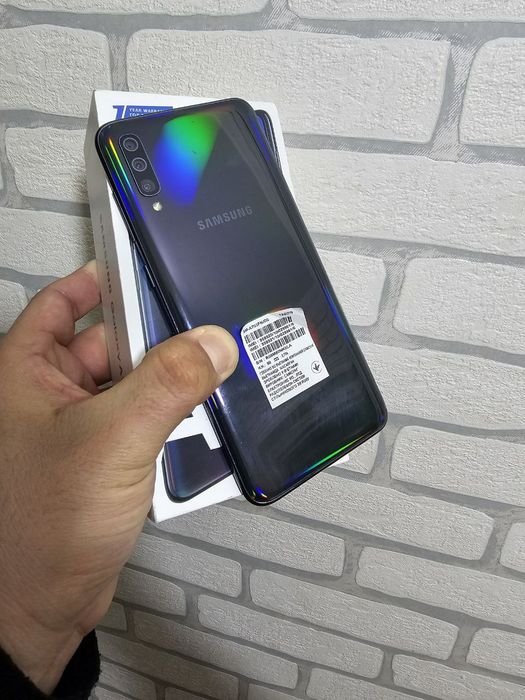Samsung A 70 6/128 Gb Ideal karobka dok