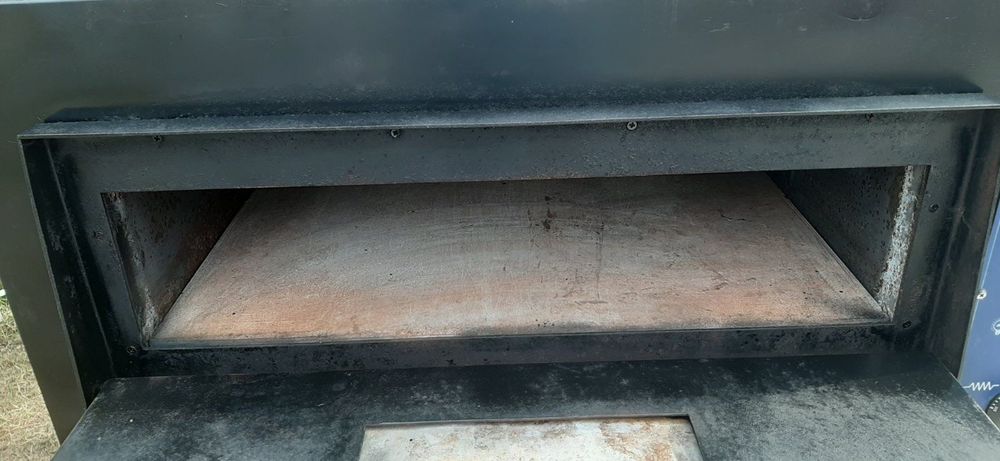 Продавам печка пицарка трифазна