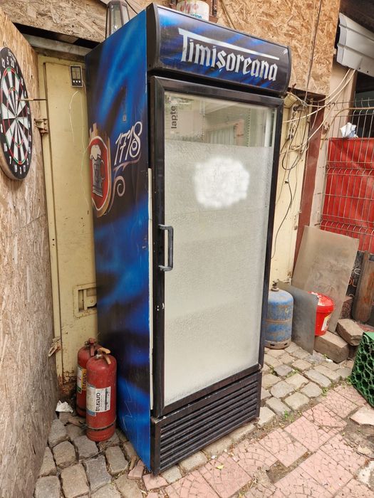 Vand vitrina bere