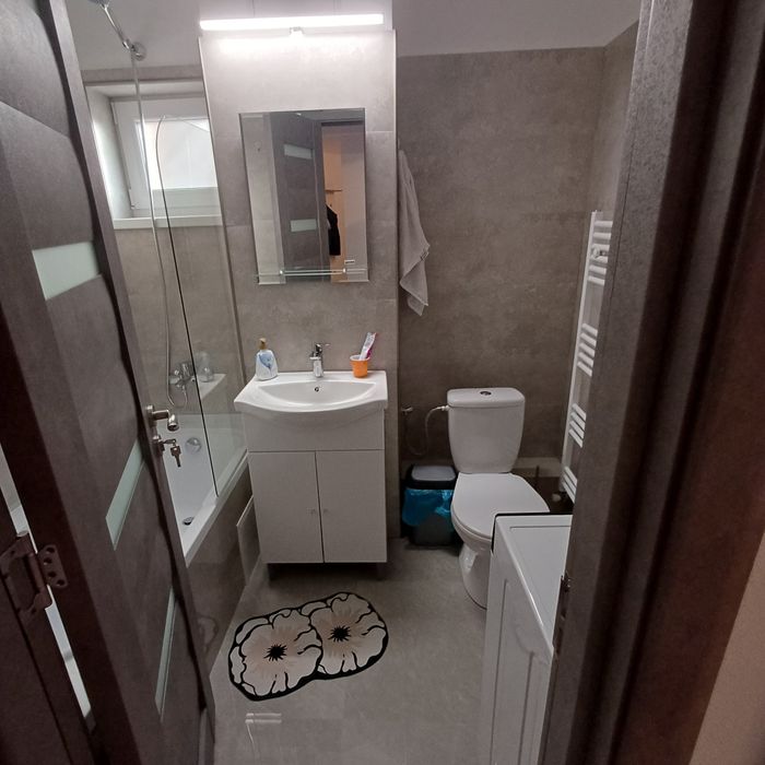 Apartament de închiriat