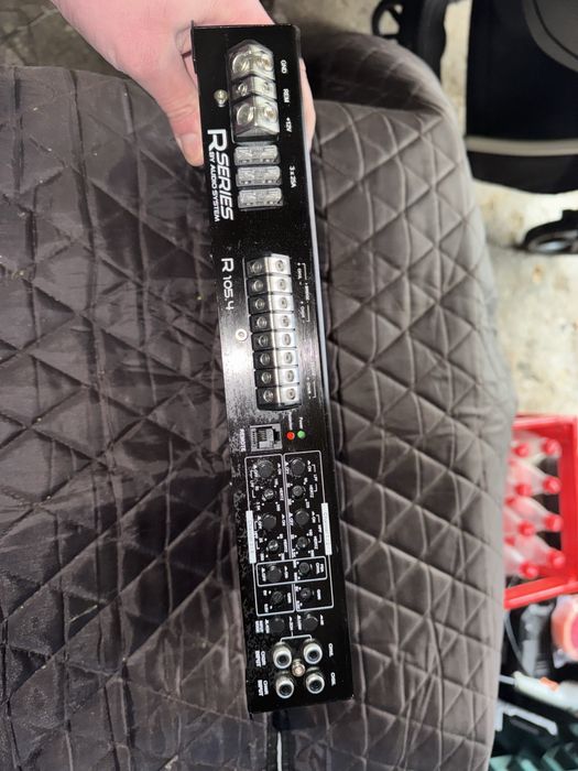 усилвател R series R105.4