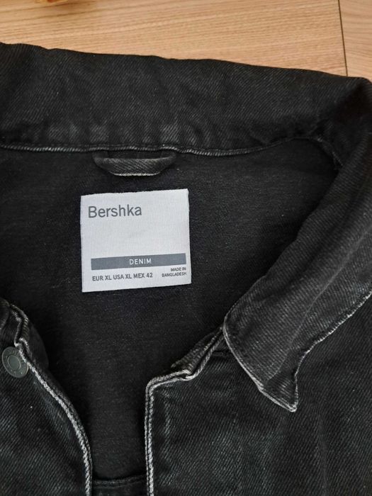 Geaca denim Bershka