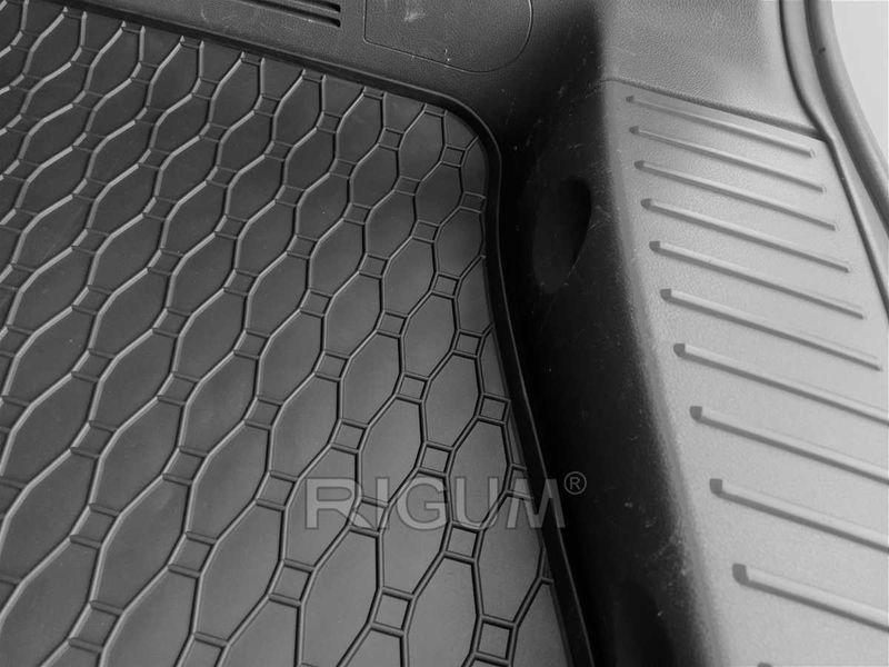 Гумени стелки и багажник FORD C-MAX, FOCUS C-MAX 2002-2010г.