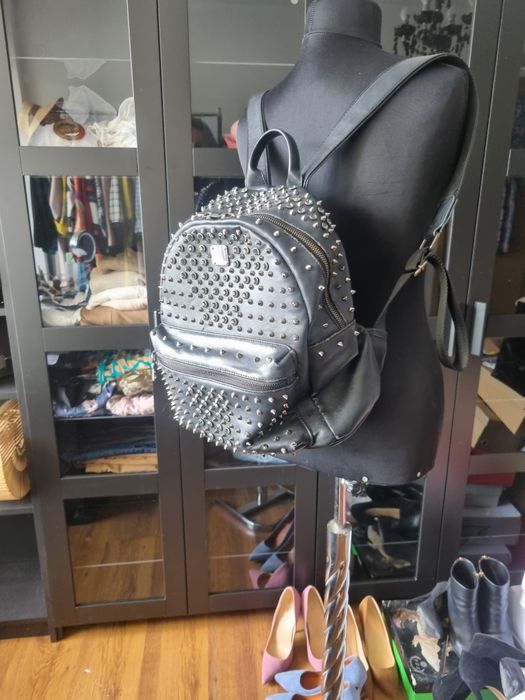 Кожена черна чанта