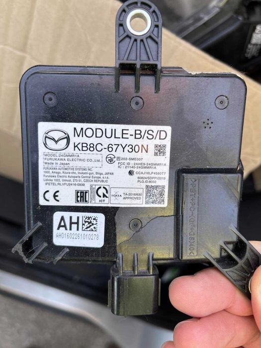 Воден радиатор, гума с джанта Решетка за Subaru outback wilderness др.