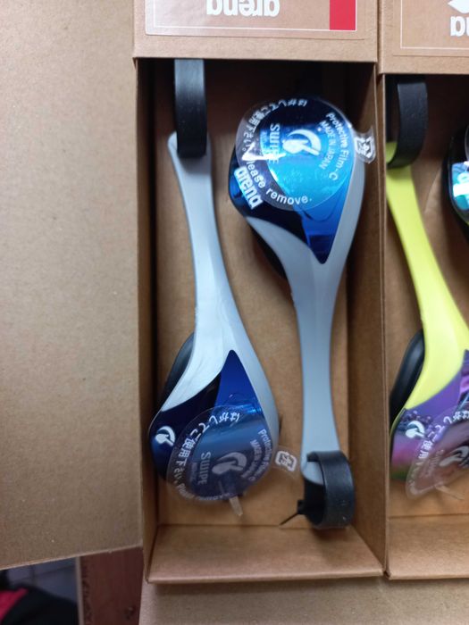 Нови модели очила за плуване  Arena Cobra