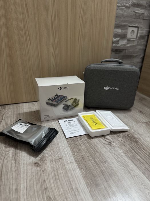 Dronă DJI MINI 3 / FLY More Combo R.C / NOUĂ / SIGILATĂ.