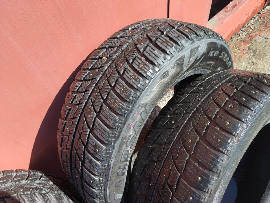 Шины 215/60/16       ,