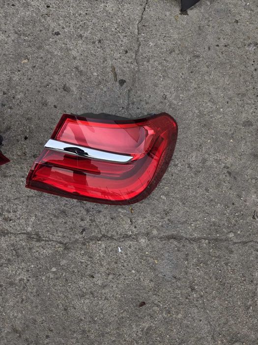 Stop tripla lampa aripa stanga dreapta BMW seria 7 G11 cod 7342964