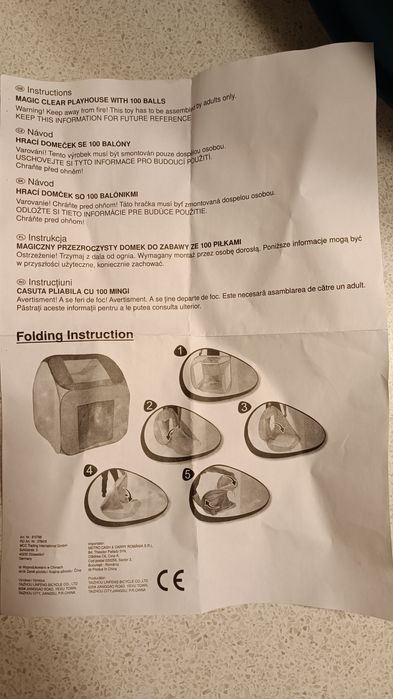 Casuta pliabila cu bile pentru copii