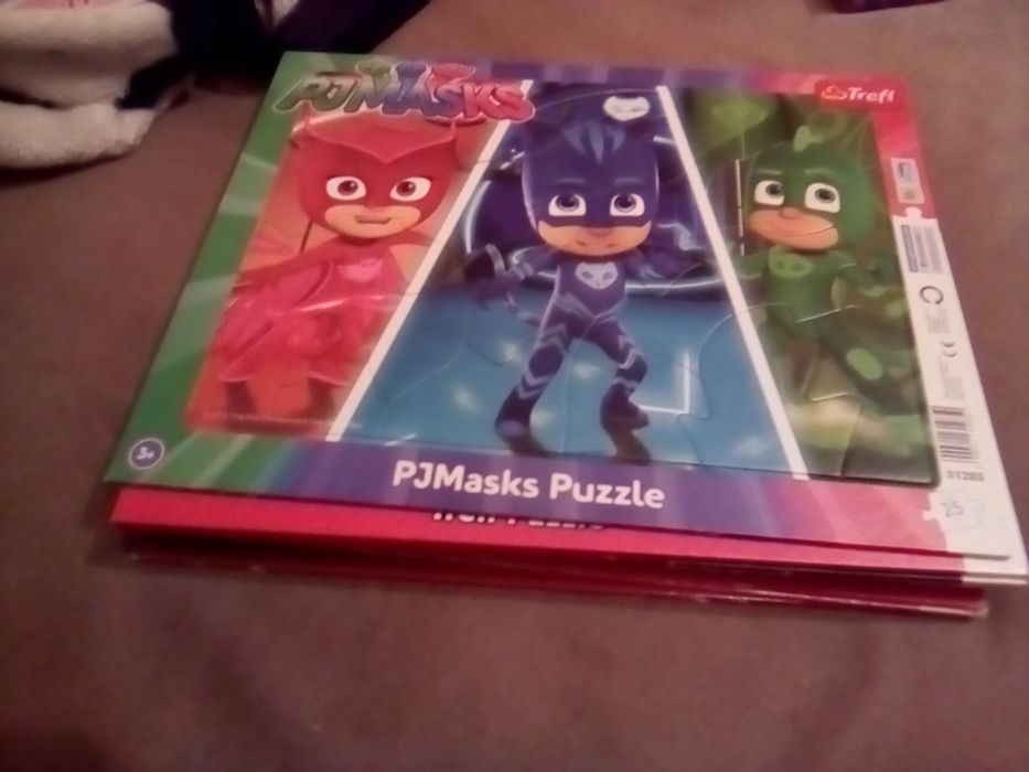 Puzzle 25 piese...