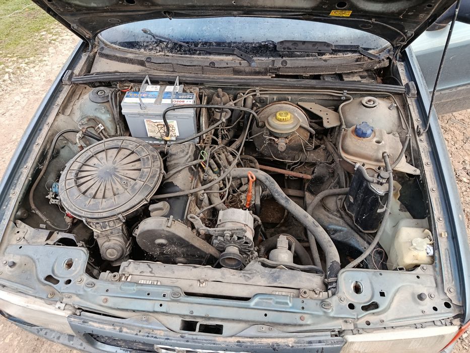 Продава се на Части Volkswagen Audi 80
