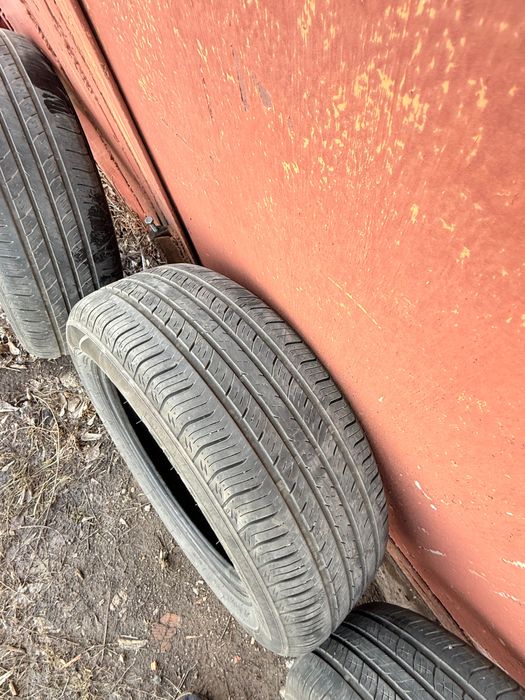 Продам летние шины 215/60/17