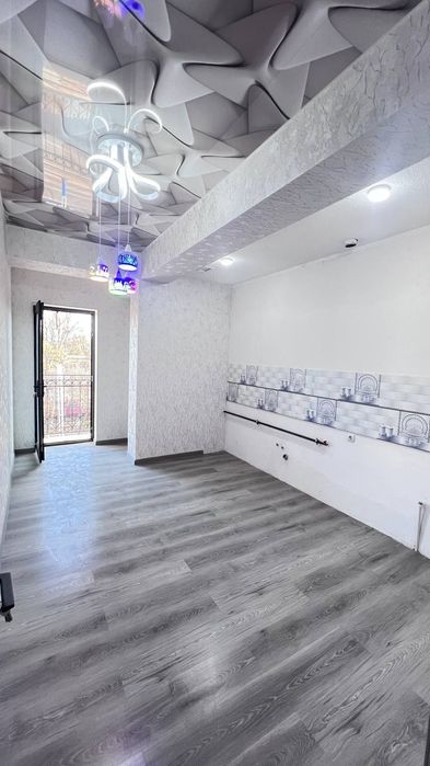 Ttz-4 3honali uy sotiladi