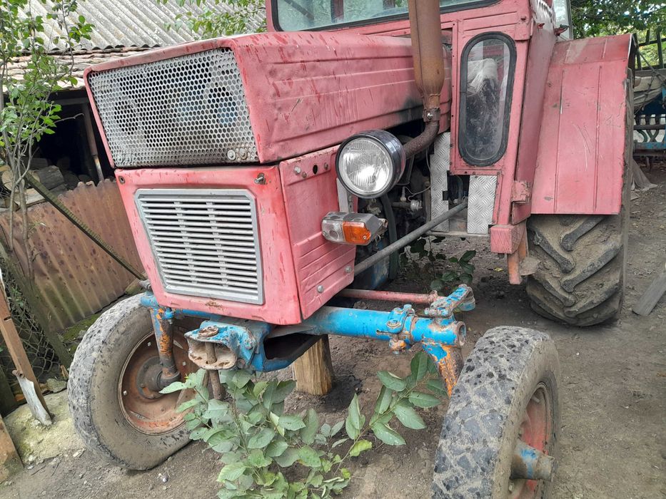 Tractor utb 445 cu carte CIV