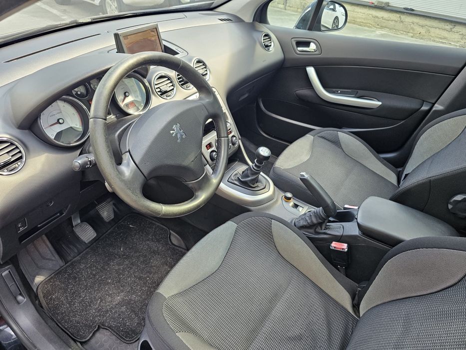 Peugeot308/diesel/ Panoramic