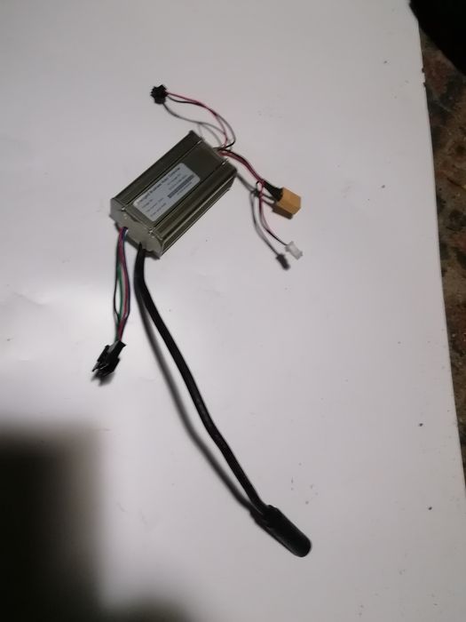 Controlere doua modele