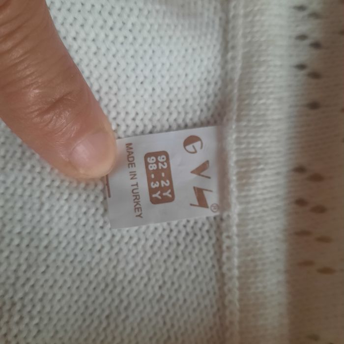 Қыздарға  арналған ақ көйлек сатылады.  Одежда для девочек   продаётся