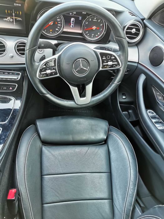 Dezmembrez mercedes e class w213 2.0i m274/bara fata w213/far/capota/