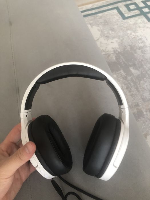 Продаю игровые наушники