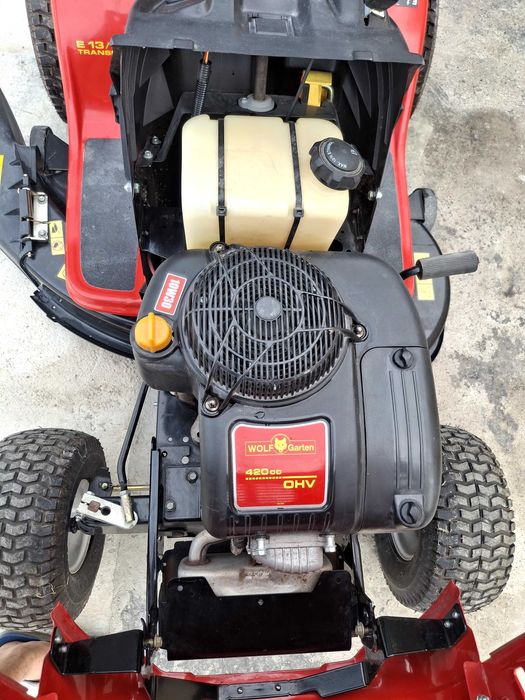 Vând  tractoraş gazon