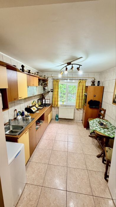 Apartament 2 camere  inchiriere Piata/Centru/Liceu Cuza/ Scoli  spatiu comercial sau locuit