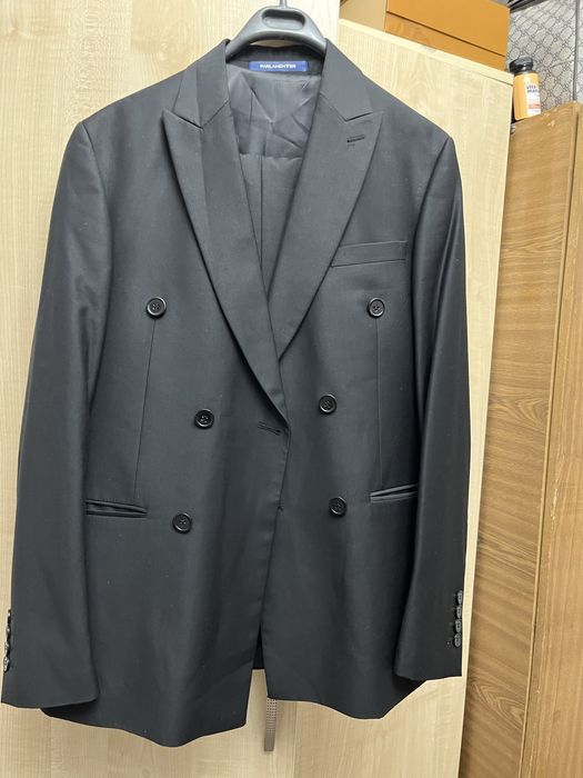 Костюм в отличном состоянии