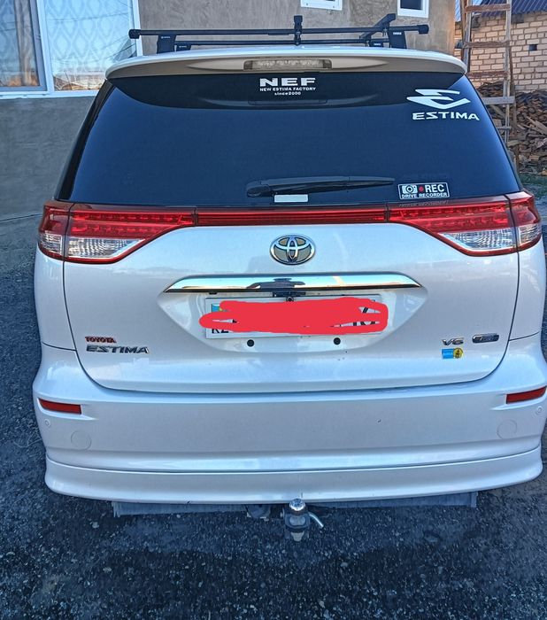 Продам Тайота эстима.