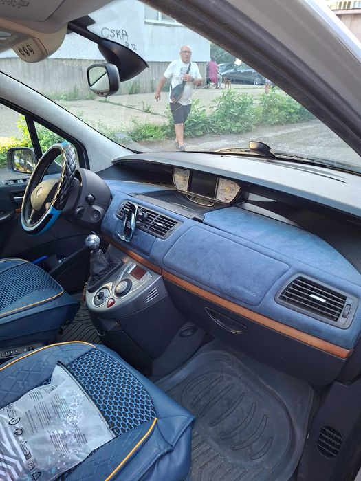 Автомобил за продаване
