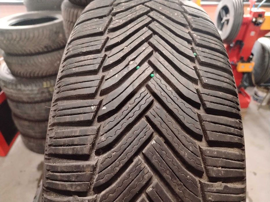 4бр.зимни гуми 215/55/17 Michelin
