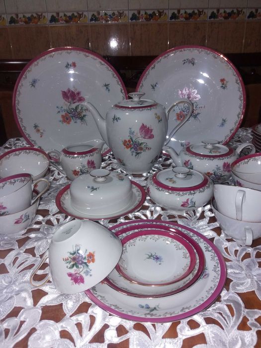 Чайный сервиз ТОНЧАЙШИЙ форфор Volkstedt Rudolstadt Beyer and Bock