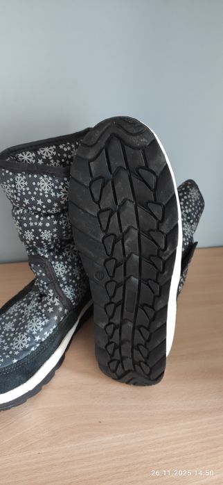 Сапоги-дутики новые