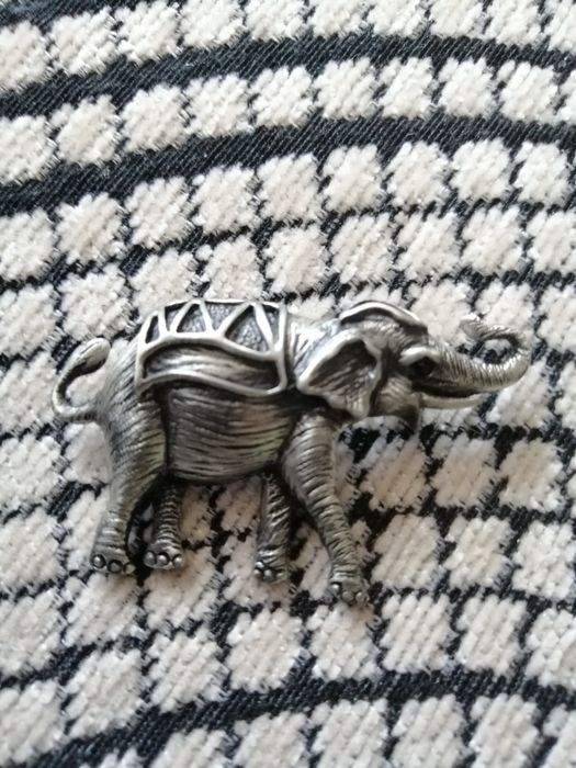 Брошка тип "Слонче"