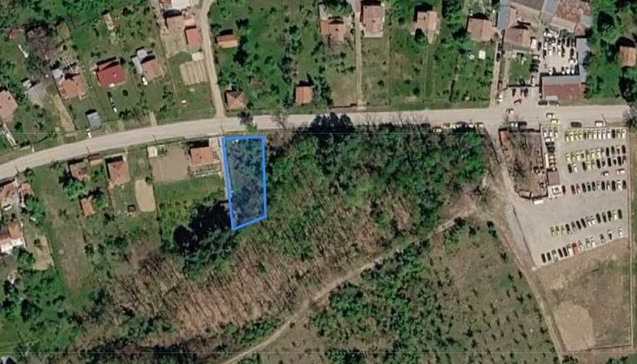 Парцел в Драшкова поляна / до Априлци и Орешак /.