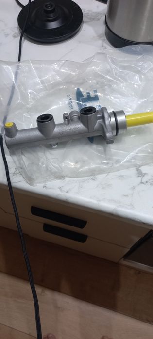 Главный тормозной цилиндр