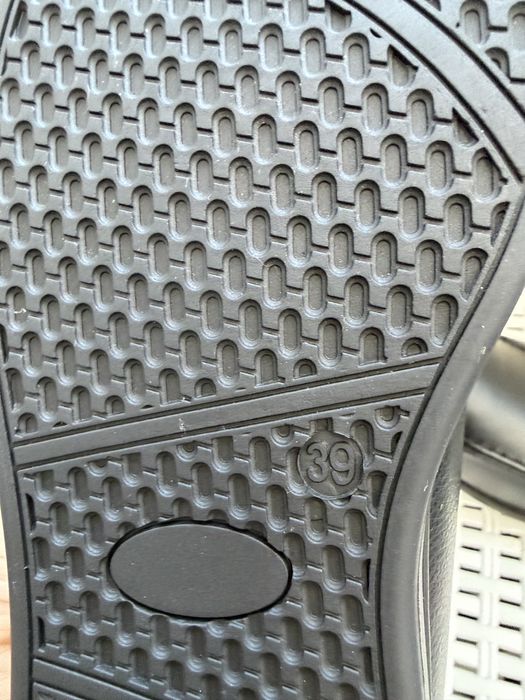 Туфли новые  Раз/39-й.