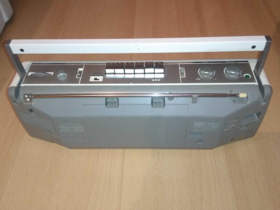 Колекционерски касетофон Sony CFS-210L